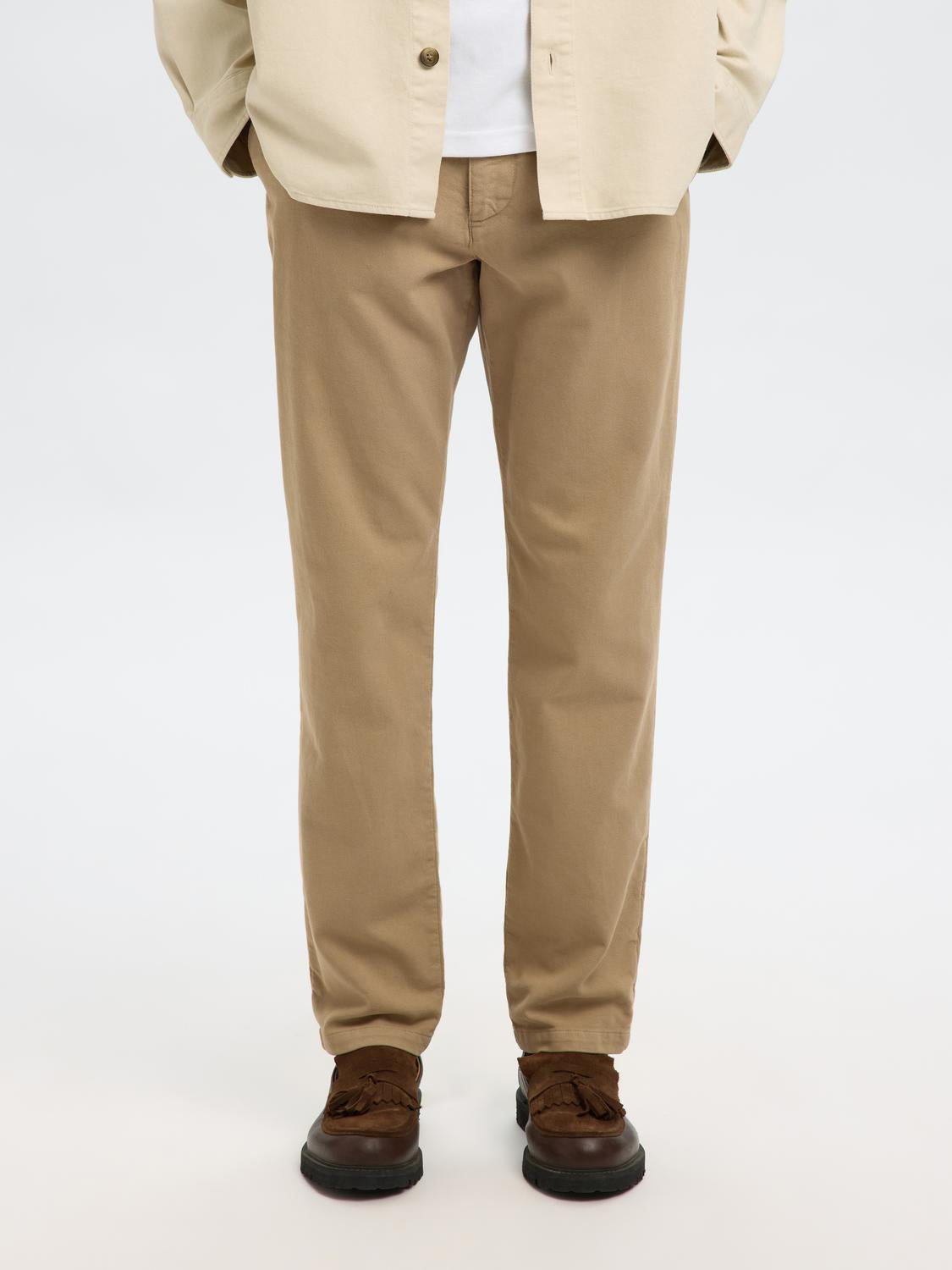 model_shot-front